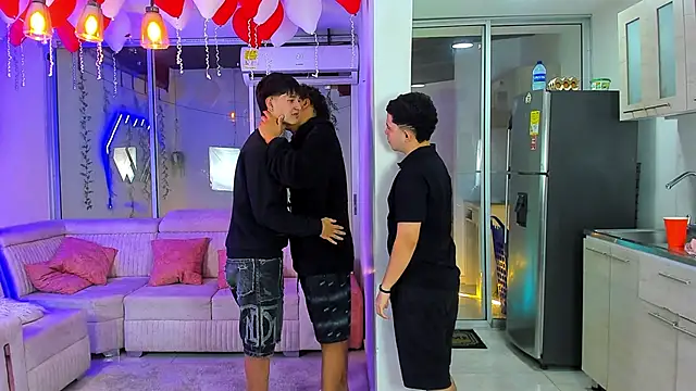 Snapshot of Houseofwarrios chatting on 02-20-26, 06:19 Houseofwarrios online show from 02-20-26, 06:19