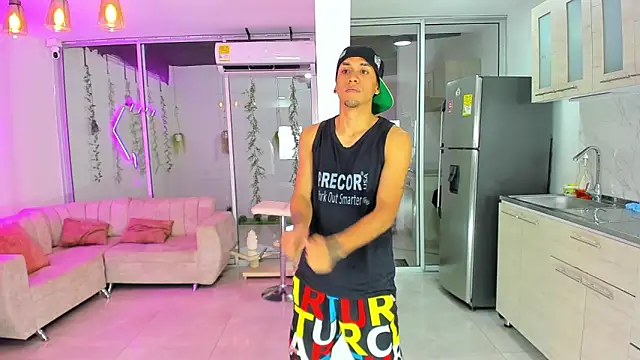 Houseofwarrios online show from 09-19-25, 05:44