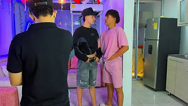 Snapshot of Houseofwarrios chatting on 02-19-26, 05:26 Houseofwarrios online show from 02-19-26, 05:26