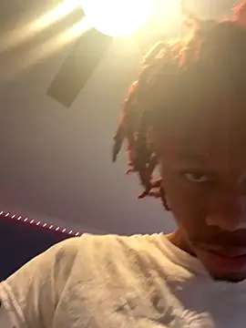 Snapshot of Zayinc chatting on 09-18-25, 07:39 Zayinc online show from 09-18-25, 07:39