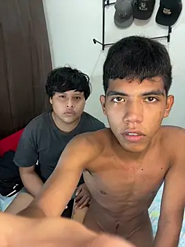 Snapshot of P4NT0J4 chatting on 02-07-26, 01:24 P4NT0J4 online show from 02-07-26, 01:24