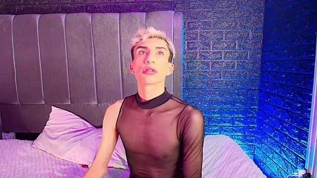 Erick Velveth online show from 11-18-25, 04:49