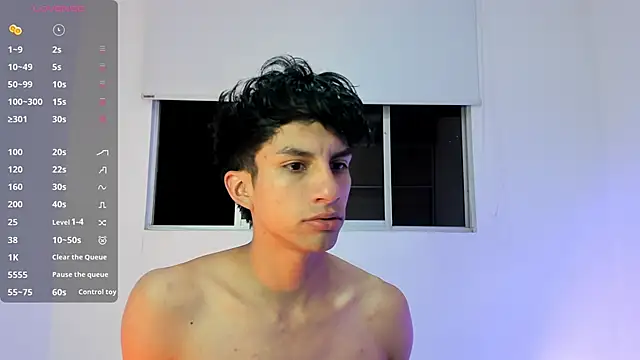 Snapshot of Erick_Velveth chatting on 06-01-26, 04:56 Erick Velveth online show from 06-01-26, 04:56
