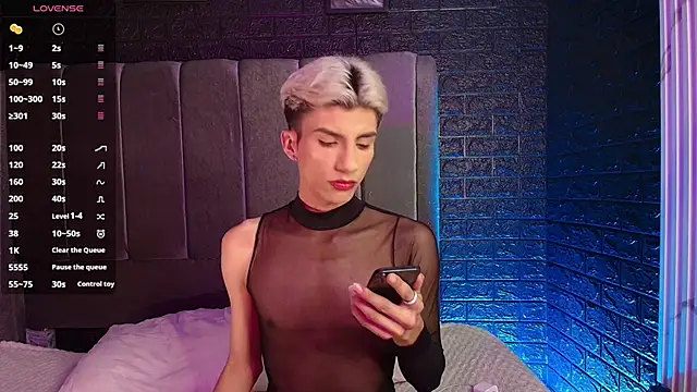 Erick Velveth online show from 11-14-25, 05:44