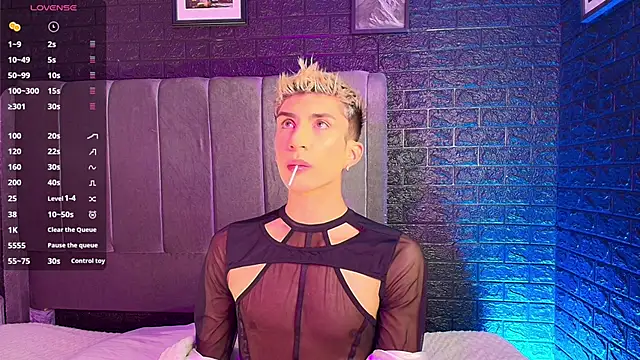 Erick Velveth online show from 11-10-25, 06:29