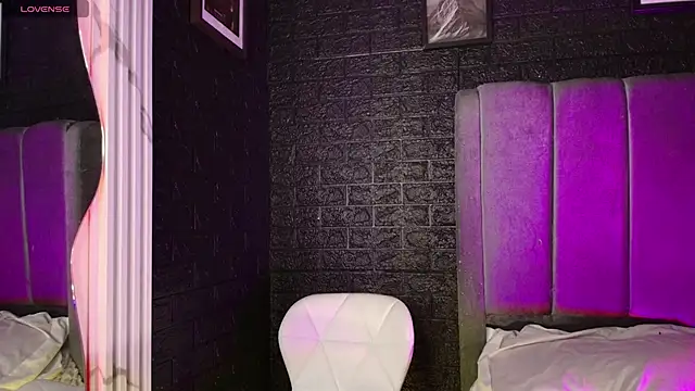 Snapshot of Erick_Velveth chatting on 11-01-25, 10:36 Erick Velveth online show from 11-01-25, 10:36