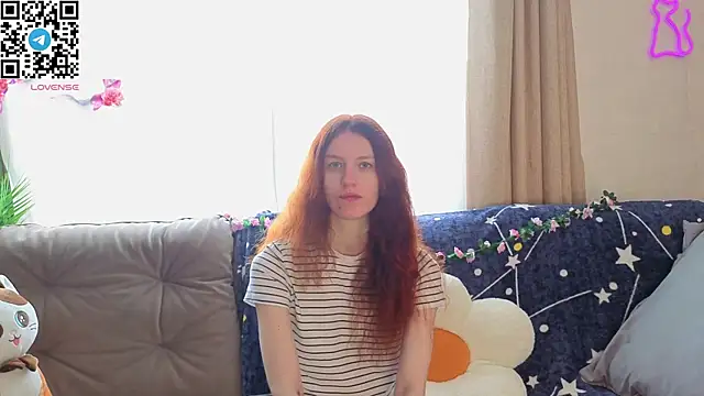 Snapshot of Little_rosy chatting on 07-17-26, 04:21 Little rosy online show from 07-17-26, 04:21