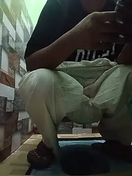 Snapshot of sanaya_3 chatting on 06-30-26, 03:28 sanaya 3 online show from 06-30-26, 03:28