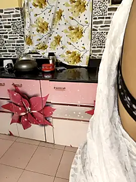 Snapshot of Sweets-jaanu chatting on 01-16-26, 04:44 Sweets-jaanu online show from 01-16-26, 04:44