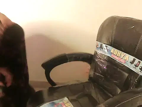 bold kiara online show from 02-25-26, 04:45