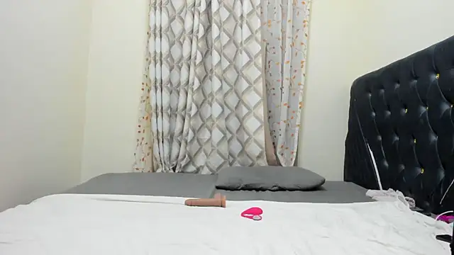 Pretty Ebony Doll online show from 04-14-26, 06:57