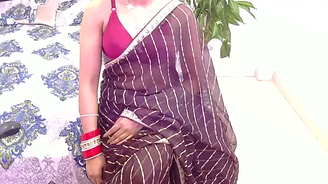 Lovelyy-couple online show from 02-11-26, 09:09