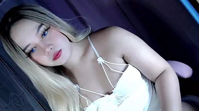 Snapshot of sugar_melody chatting on 01-08-26, 03:18 sugar melody online show from 01-08-26, 03:18