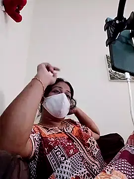 Snapshot of TAMIL_AMMUSRI chatting on 10-25-25, 08:57 TAMIL AMMUSRI online show from 10-25-25, 08:57