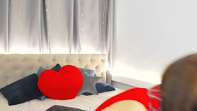 IvetaRayy online show from 10-08-25, 01:12