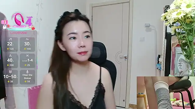 sallycui online show from 11-26-25, 11:43