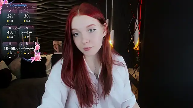 Snapshot of Layla_Glam chatting on 04-29-26, 01:26 Layla Glam online show from 04-29-26, 01:26