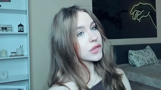 MaliaBourraine online show from 05-25-26, 07:40