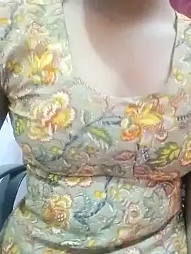 pari rani7 online show from 10-10-25, 04:13