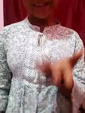 pari rani7 online show from 11-13-25, 04:27