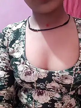 pari rani7 online show from 12-20-25, 03:42