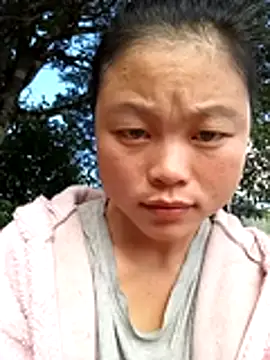 Snapshot of clara-cute chatting on 10-17-25, 12:36 clara-cute online show from 10-17-25, 12:36