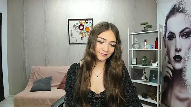 Snapshot of EllaClarke chatting on 03-29-26, 10:39 EllaClarke online show from 03-29-26, 10:39