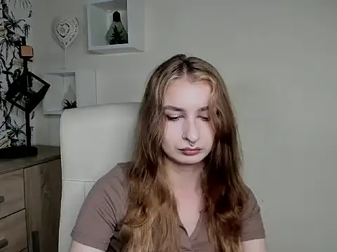 Snapshot of NinaBlond1 chatting on 10-09-25, 05:52 NinaBlond1 online show from 10-09-25, 05:52