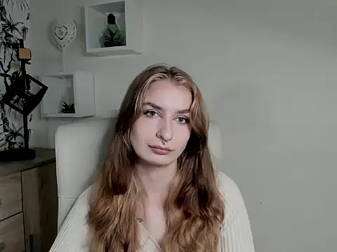 Snapshot of NinaBlond1 chatting on 09-29-25, 06:09 NinaBlond1 online show from 09-29-25, 06:09