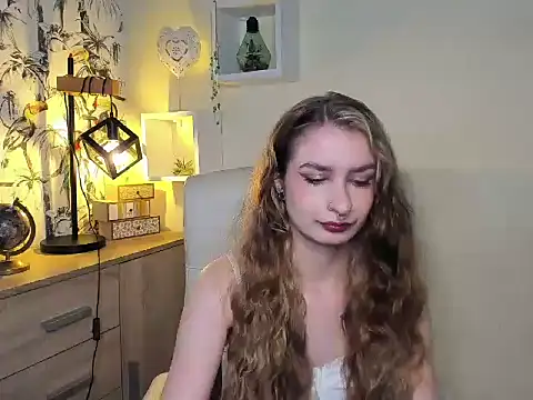 NinaBlond1 online show from 11-06-25, 06:39