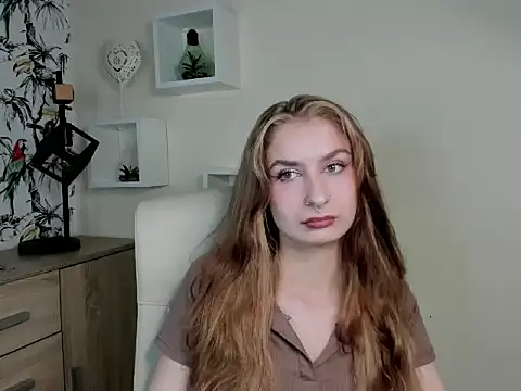 Snapshot of NinaBlond1 chatting on 09-25-25, 06:08 NinaBlond1 online show from 09-25-25, 06:08