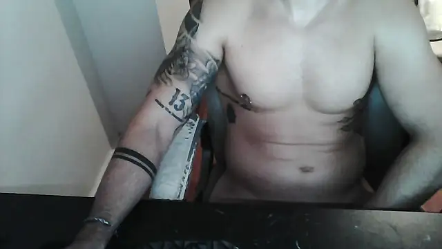 yourfantasy777 online show from 11-12-25, 03:27