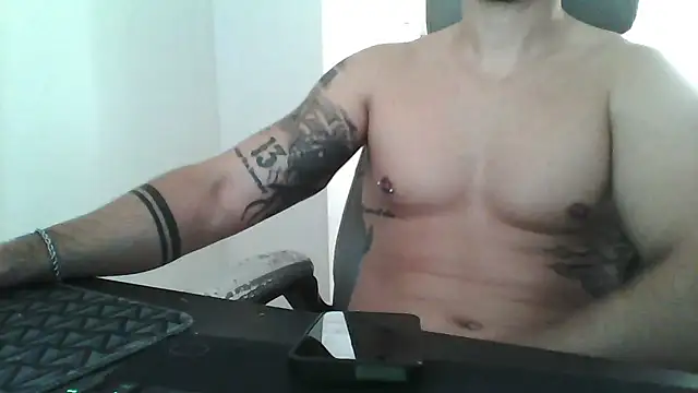 yourfantasy777 online show from 10-05-25, 04:53