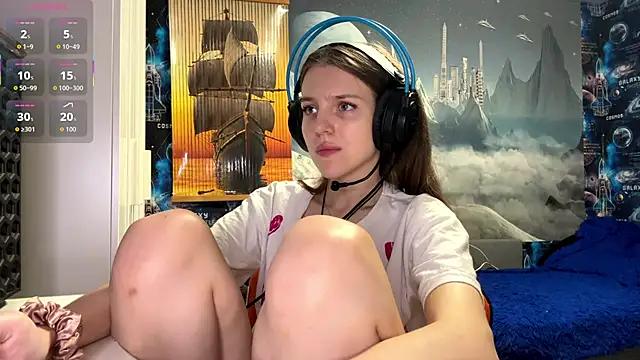 Elira Breeze online show from 11-29-25, 01:44