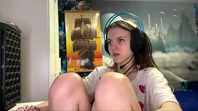 Elira Breeze online show from 12-03-25, 12:48