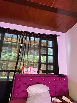 Anna-Hott- online show from 10-20-25, 11:44
