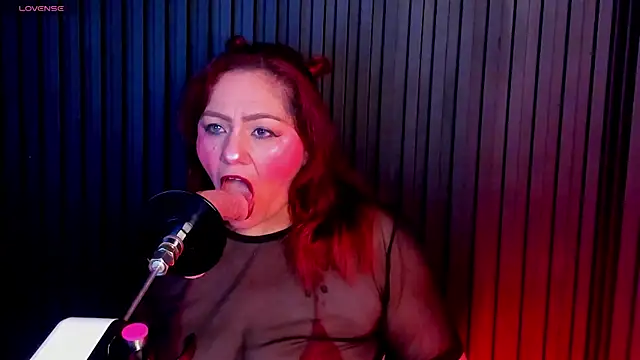 Aliyahsstone online show from 02-10-26, 06:51