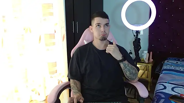 BooyHott  online show from 11-04-25, 06:44