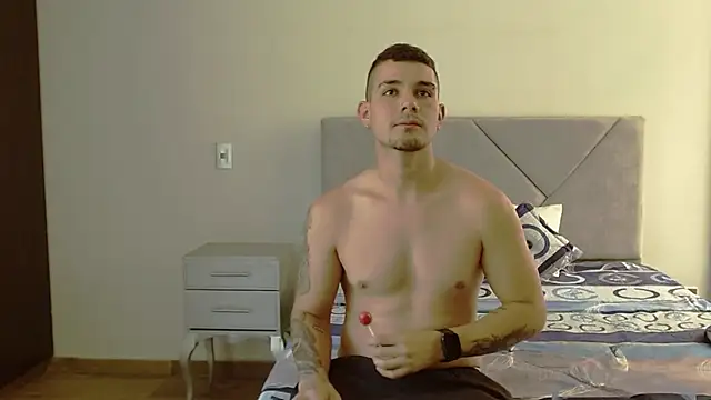 BooyHott  online show from 10-02-25, 07:17