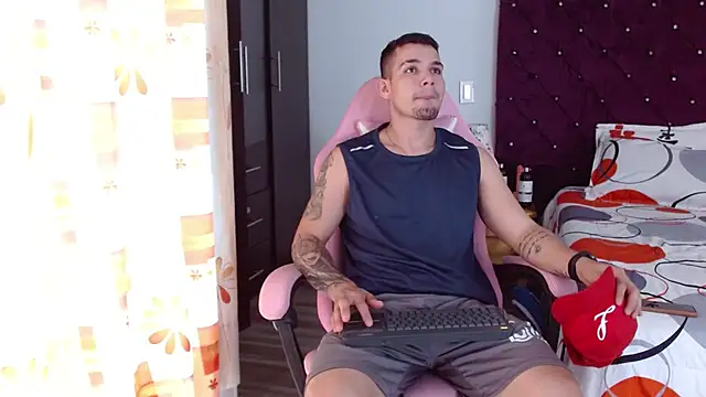 BooyHott  online show from 10-26-25, 06:30