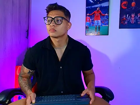 evan greey online show from 10-03-25, 01:31