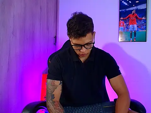 evan greey online show from 10-07-25, 06:36