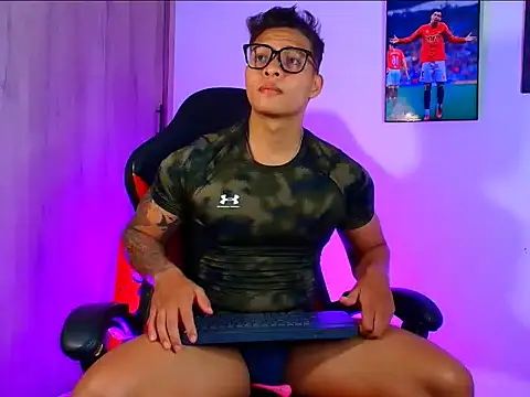 evan greey online show from 10-08-25, 03:52