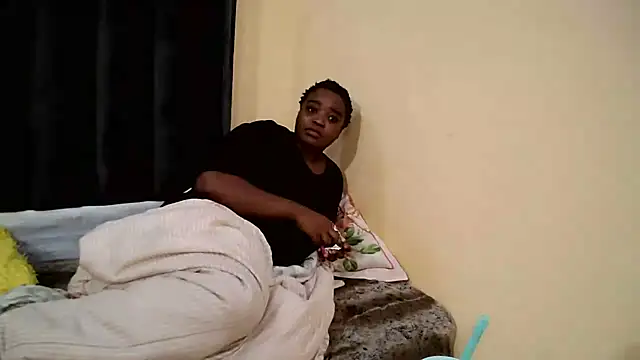 Snapshot of BendOveR0123 chatting on 11-16-25, 06:23 BendOveR0123 online show from 11-16-25, 06:23
