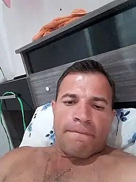 Snapshot of Claudiokkkkk chatting on 03-18-26, 11:27 Claudiokkkkk online show from 03-18-26, 11:27
