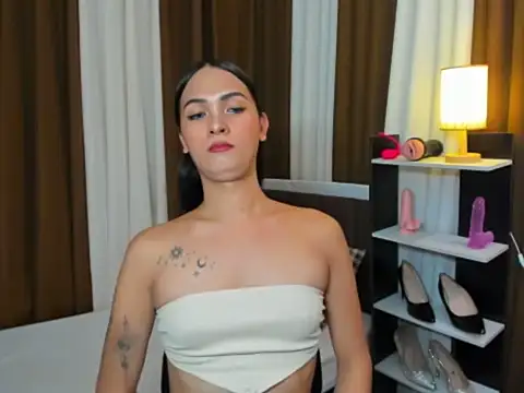 Sedictive Samantha online show from 10-28-25, 05:08