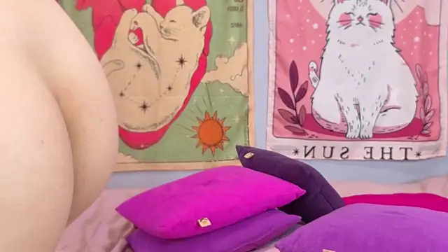 Snapshot of Leri_Dells chatting on 03-02-26, 05:08 Leri Dells online show from 03-02-26, 05:08