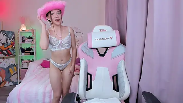 Leri Dells online show from 11-22-25, 03:05