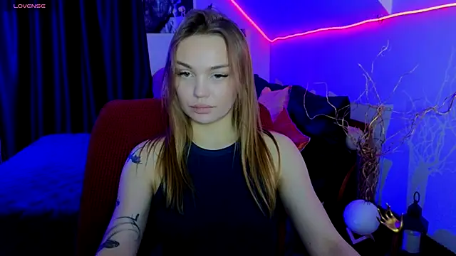 KitsyMoore online show from 12-04-25, 01:10