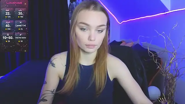 KitsyMoore online show from 10-06-25, 01:01